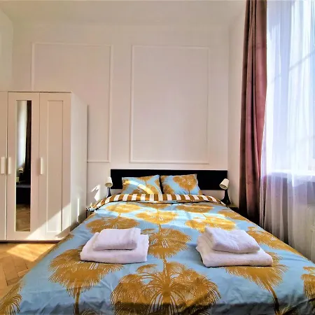 J&W Apartments Świętojańska Rooms-2